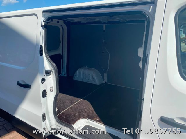 RENAULT Trafic - foto: 13