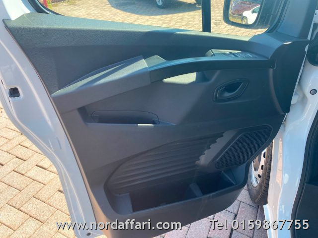 RENAULT Trafic - foto: 12