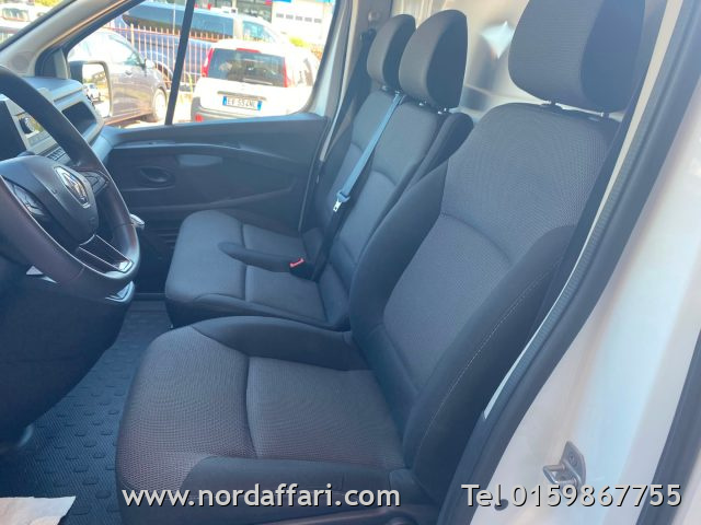RENAULT Trafic - foto: 2