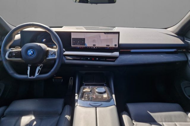BMW 530 E SDRIVE MSPORT PRO - foto 6