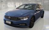 VOLKSWAGEN Passat Variant 2.0 TDI SCR 200 CV 4MOTION DSG Executive