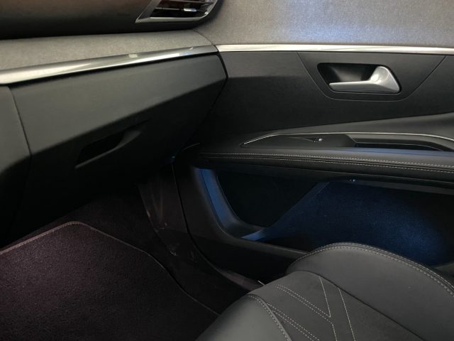 PEUGEOT 3008 1.5 BLUEHDI 130 CV EAT8 GT - foto 23