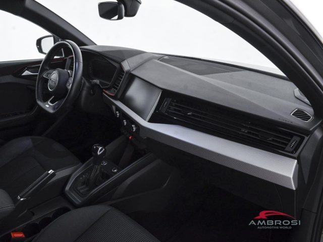 AUDI A1 SPORTBACK 40 2.0 TFSI S LINE COM - foto 12