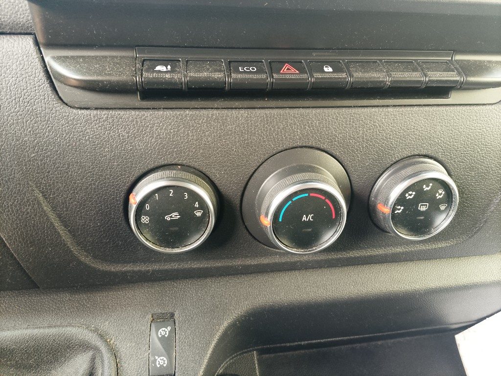 Immagine di RENAULT Master T28 2.3 dCi 135 del 08/2021 km 74559