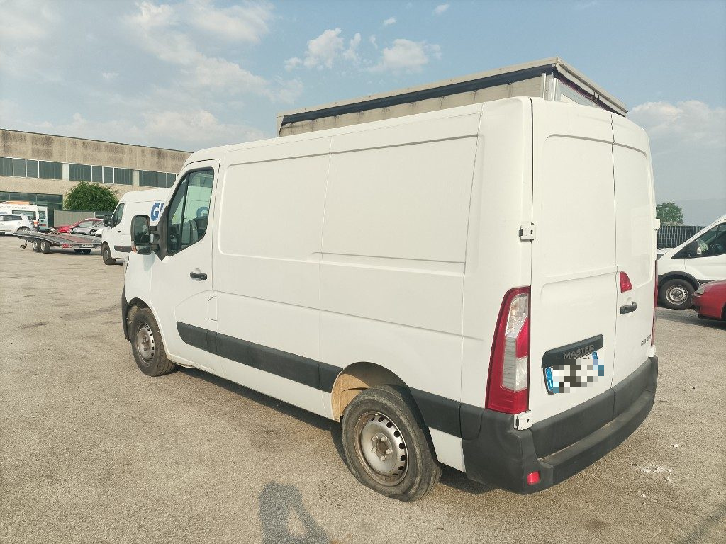 Immagine di RENAULT Master T28 2.3 dCi 135 del 08/2021 km 74559