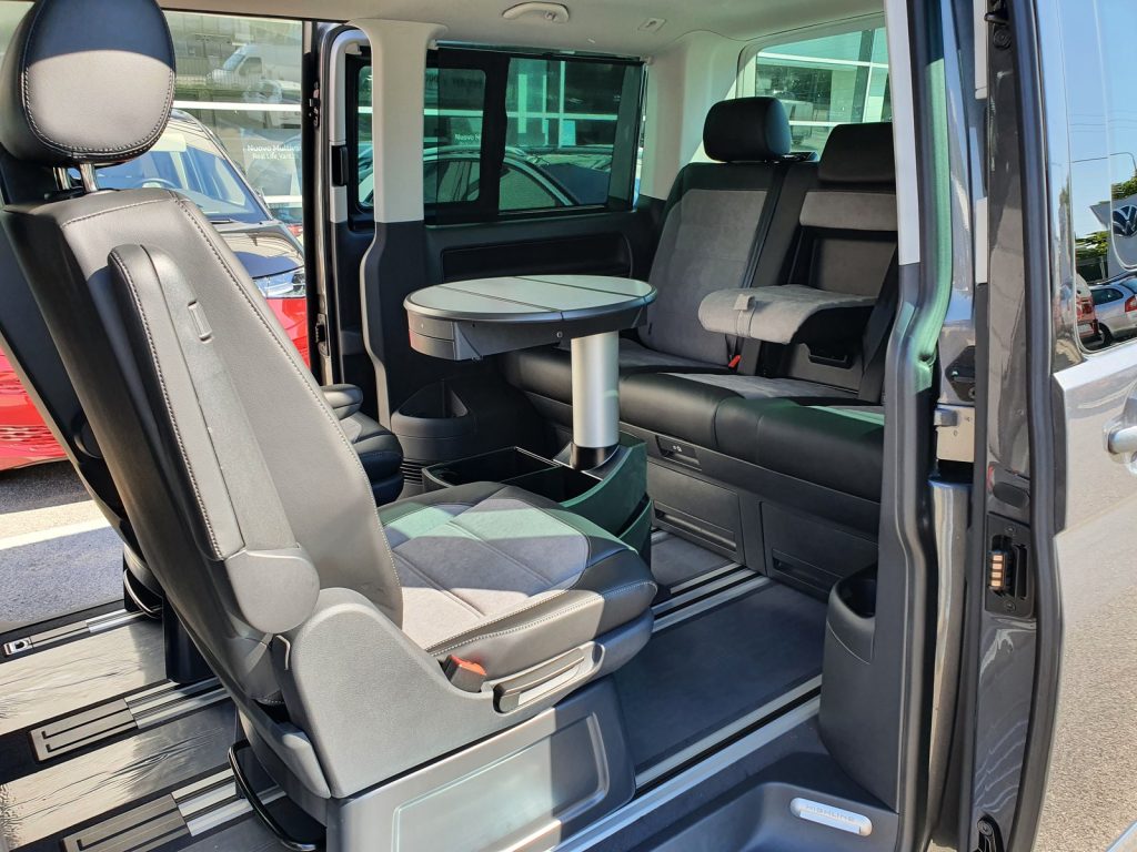 immagine usato VOLKSWAGEN T6.1 multivan 4MOTION 204 CV DSG - IVA ESPOSTA