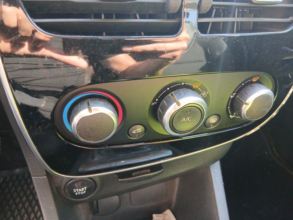 Immagine di RENAULT Clio Sporter 1.5 dCi 8V 75CV Costume National del 07/2015 km 252115