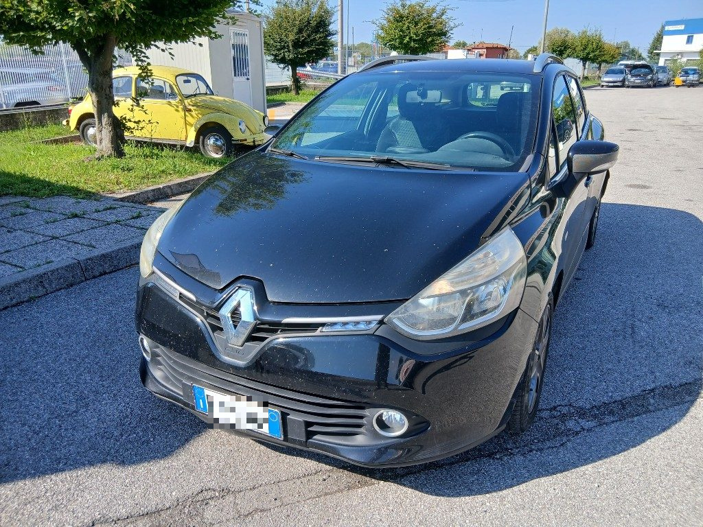 Immagine di RENAULT Clio Sporter 1.5 dCi 8V 75CV Costume National del 07/2015 km 252115
