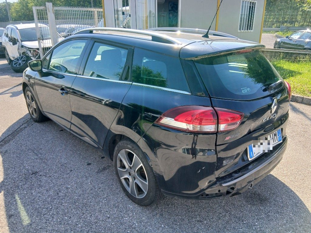 Immagine di RENAULT Clio Sporter 1.5 dCi 8V 75CV Costume National del 07/2015 km 252115