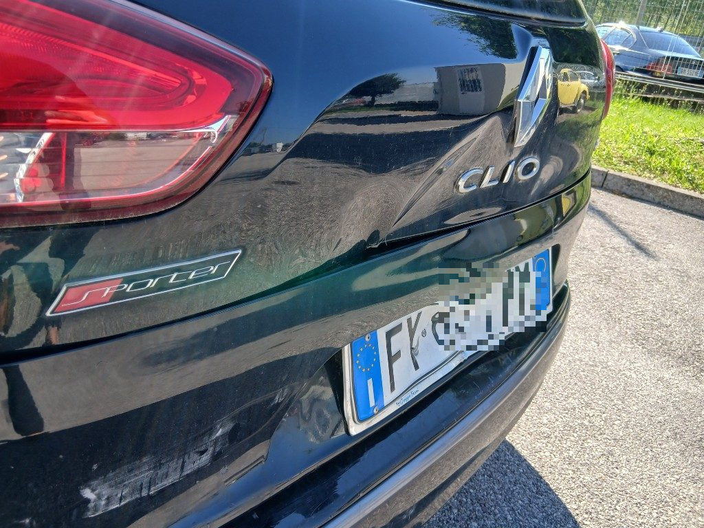 Immagine di RENAULT Clio Sporter 1.5 dCi 8V 75CV Costume National del 07/2015 km 252115