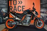KTM 890 Duke R