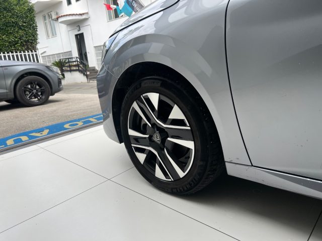 PEUGEOT 208 usata, con Fari LED