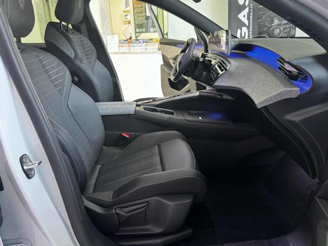 PEUGEOT 3008 HYBRID 145 E-DCS6 GT - foto 28