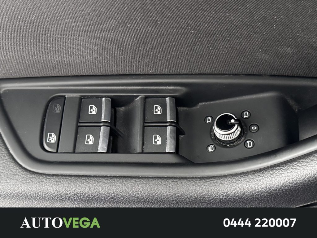 immagine usato AUDI A4 avant 35 2.0 tdi mhev business advanced 163cv s-tr
