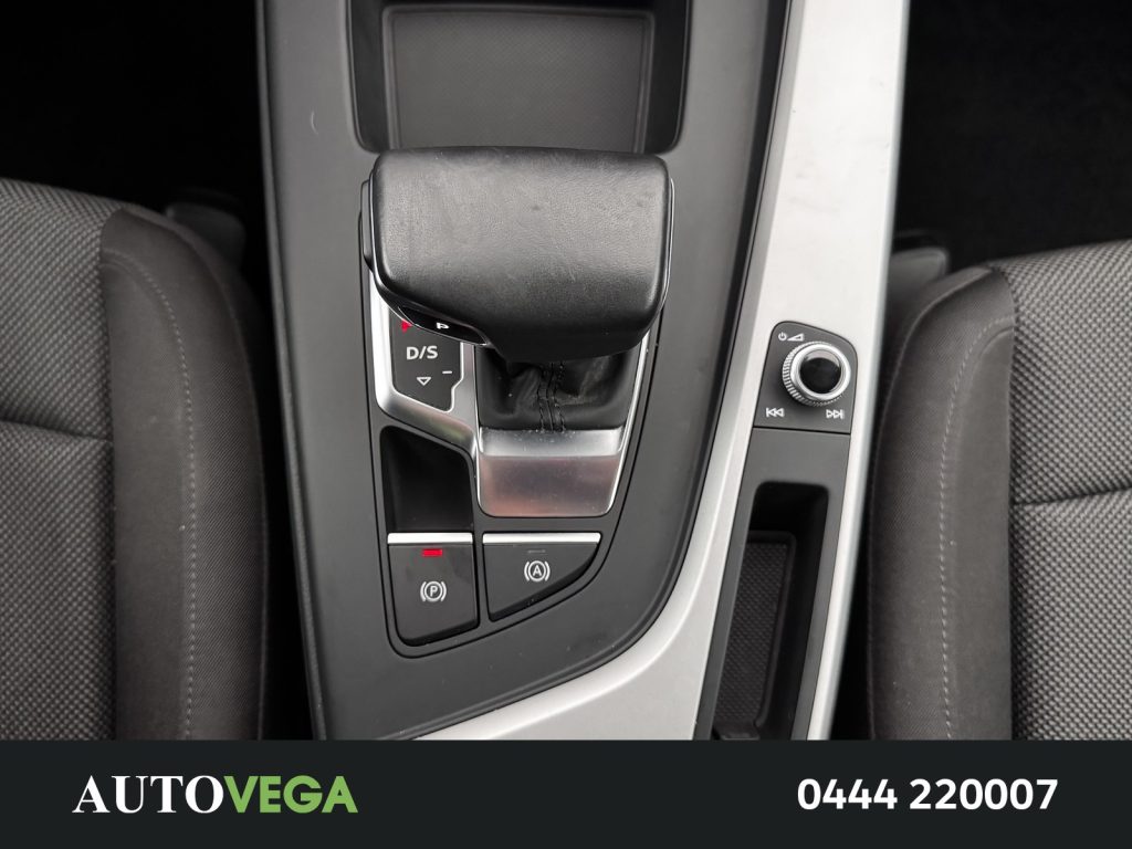 immagine usato AUDI A4 avant 35 2.0 tdi mhev business advanced 163cv s-tr