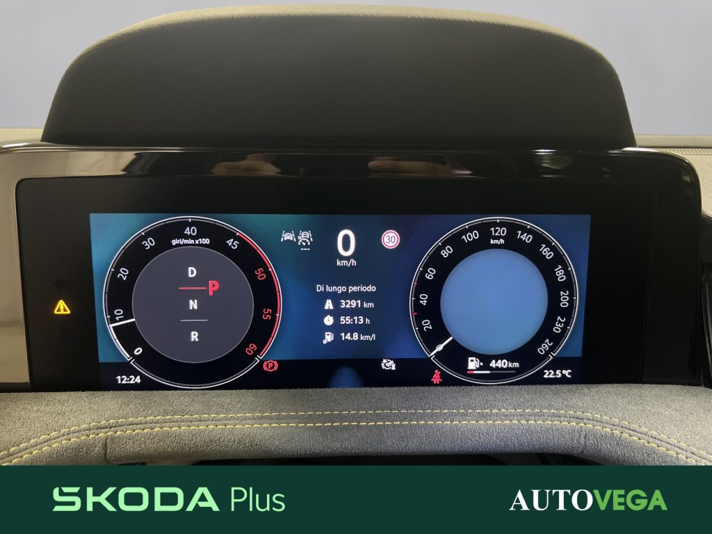 immagine usato SKODA Superb wagon 2.0 tdi selection 150cv dsg