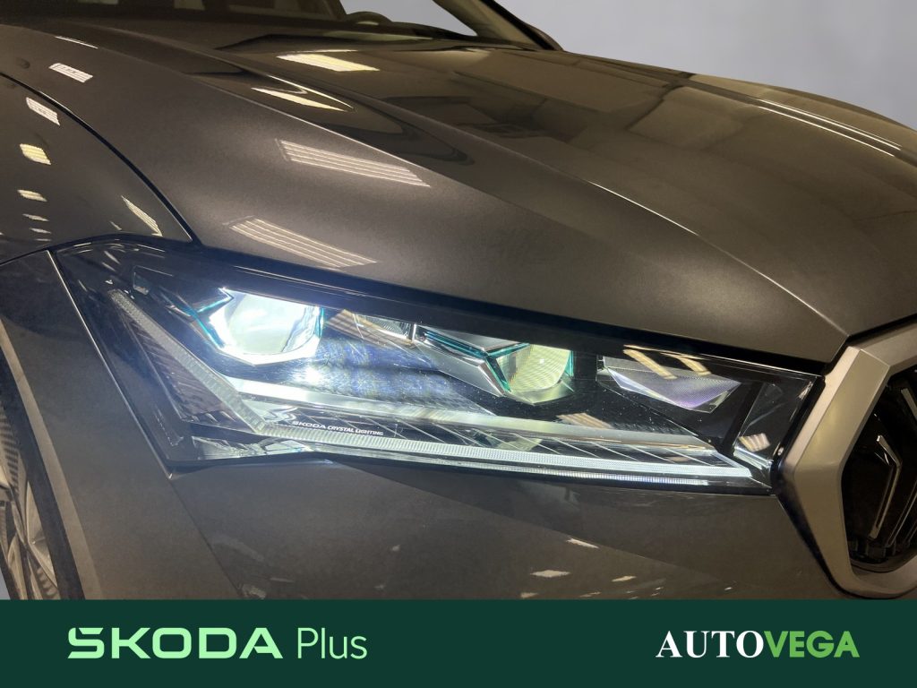 immagine usato SKODA Superb wagon 2.0 tdi selection 150cv dsg