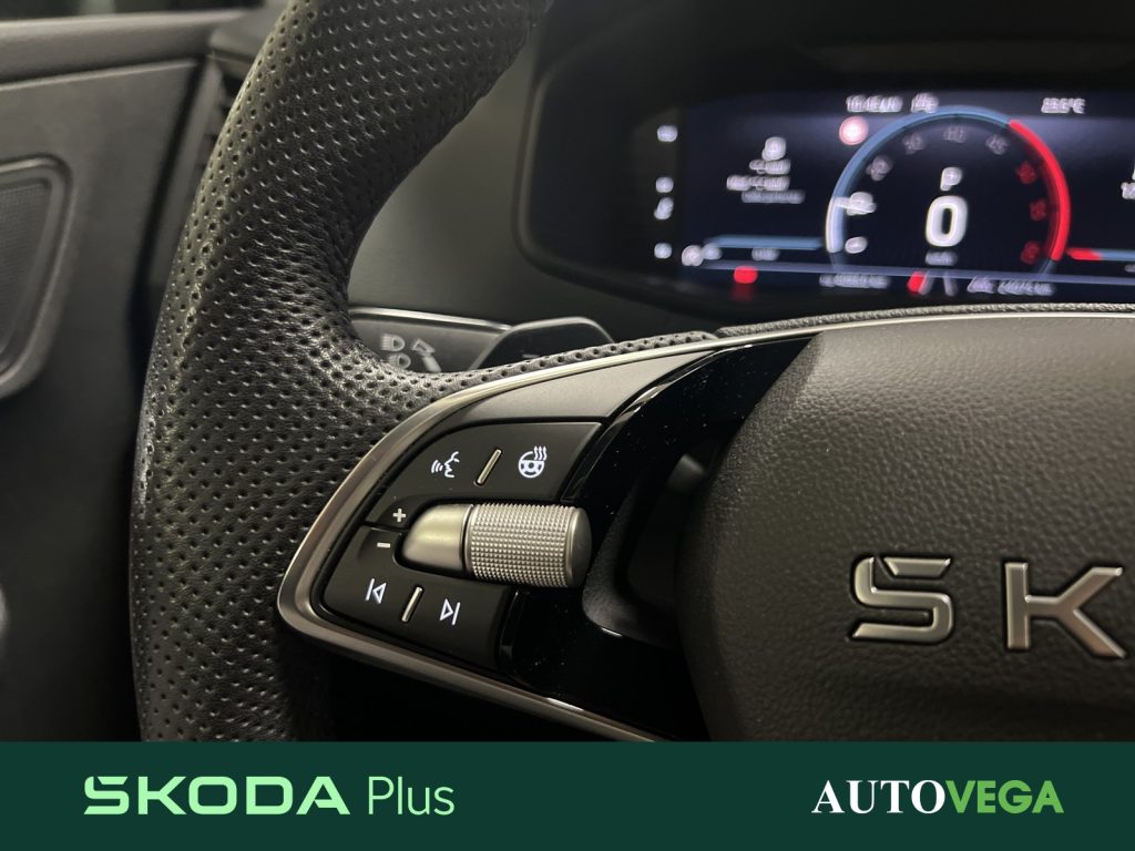 immagine usato SKODA Karoq 2.0 tdi executive 4x4 150cv dsg