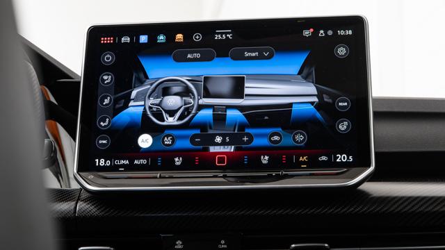 VOLKSWAGEN GOLF R BLACK EDITION VENTURI ASSETTO  - foto 27