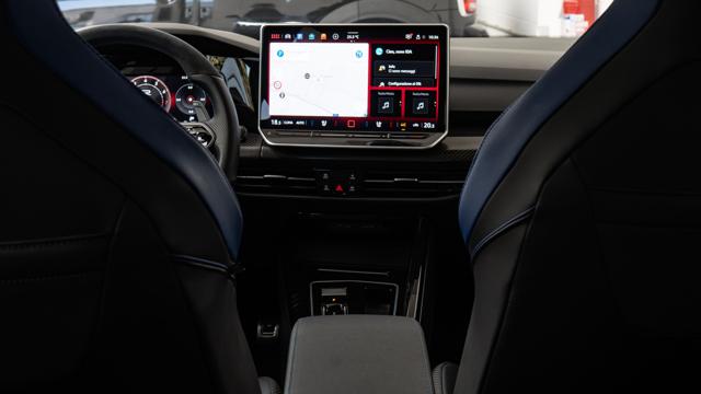 VOLKSWAGEN GOLF R BLACK EDITION VENTURI ASSETTO  - foto 26