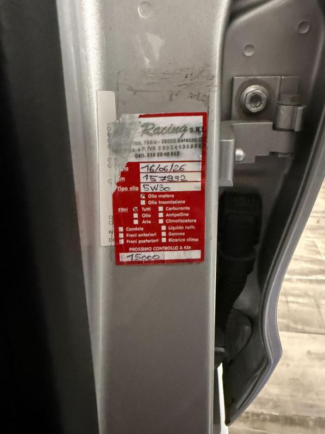 JEEP WRANGLER 2.8 CRD DPF SAHARA - MANUALE - foto 23