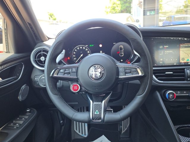 ALFA ROMEO GIULIA 2.9 V6 BI-TURBO AT8 QUADRIFOGLIO - foto 9