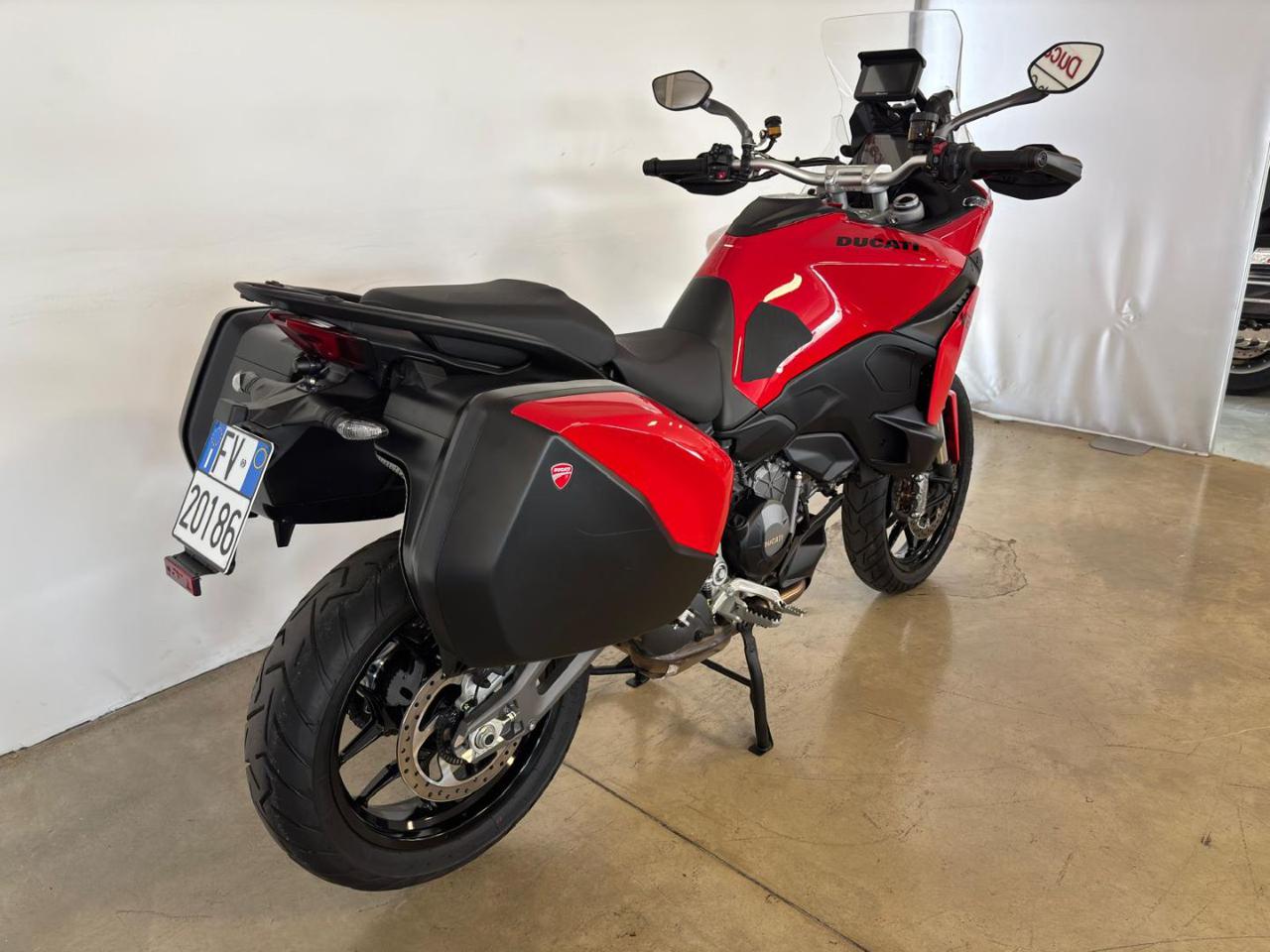 immagine usato DUCATI Multistrada V2 S MULTISTRADA V2 S DUCATI RED 2026
