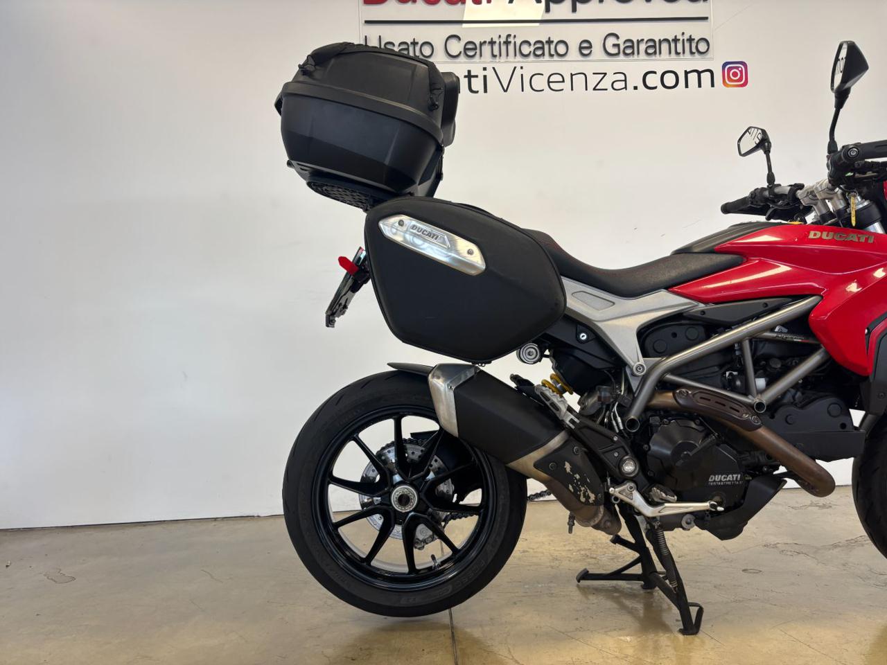immagine usato DUCATI Hyperstrada 821 RED