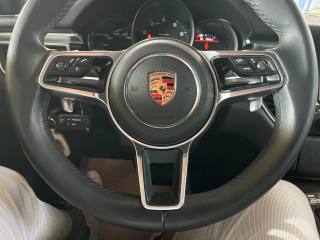 PORSCHE Macan usata, con Controllo automatico clima