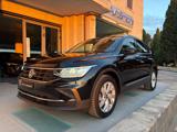 VOLKSWAGEN Tiguan 2.0 TDI 150 CV SCR DSG Life TELECAMERA