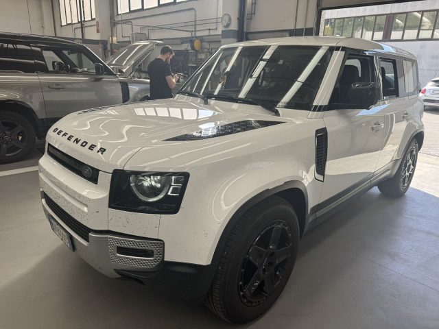 LAND ROVER Defender Bianco pastello