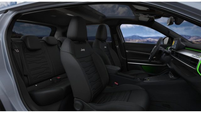 JEEP AVENGER 4XE HYBRID 1.2 MHEV 4XE OVERLAND - foto 9