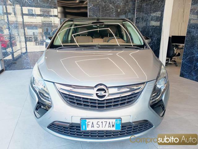 OPEL Zafira Tourer — foto 1