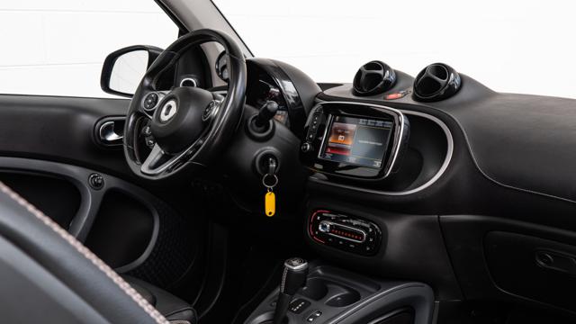SMART FORTWO BRABUS 0.9 TURBO CABRIO - foto 32