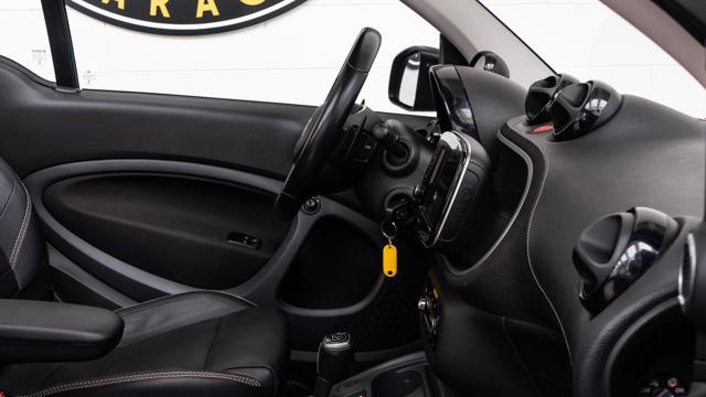 SMART FORTWO BRABUS 0.9 TURBO CABRIO - foto 34