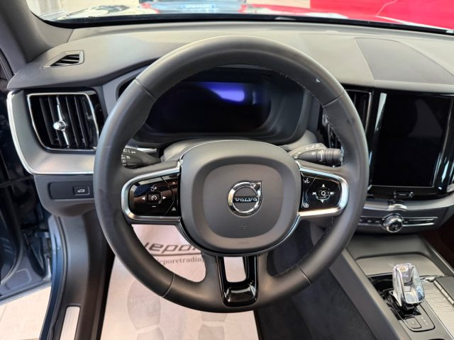 VOLVO XC60 B4 (D) AWD AUTOMATICO PLUS DARK - foto 10