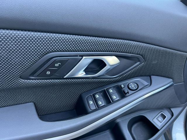 BMW 318 I TOURING - foto 21