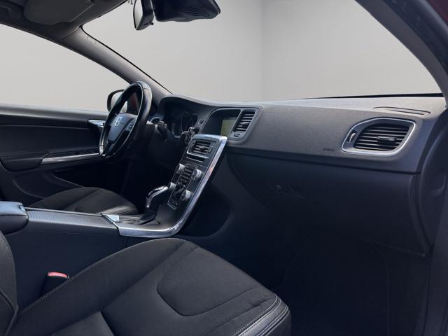 VOLVO V60 D2 1.6 KINETIC - foto 16