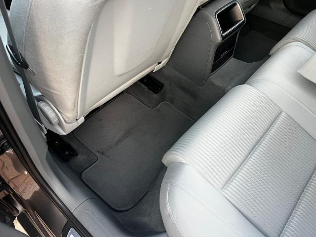AUDI A4 AVANT 2.0 TDI 120 CV - foto 13