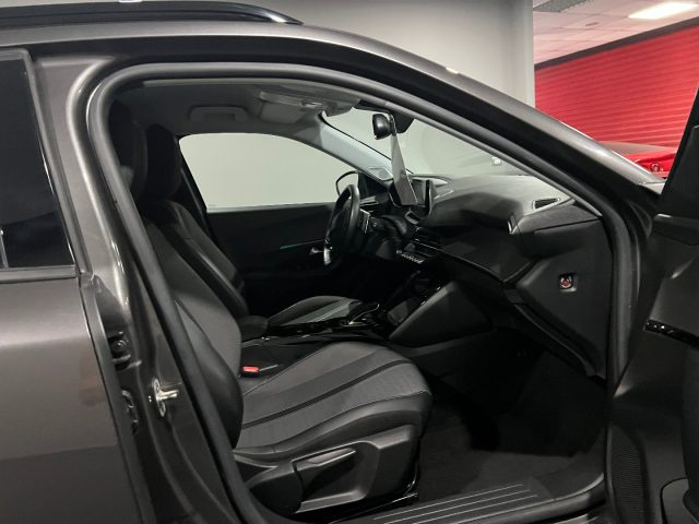 PEUGEOT 2008 usata, con Chiusura centralizzata