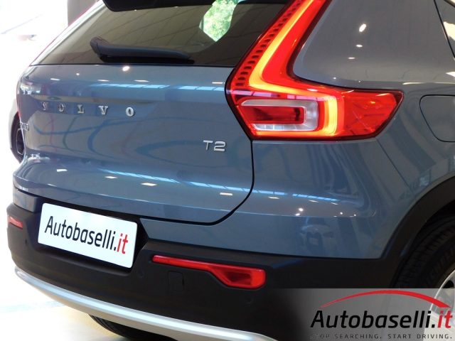VOLVO XC40 T2 ESSENTIAL - foto 24