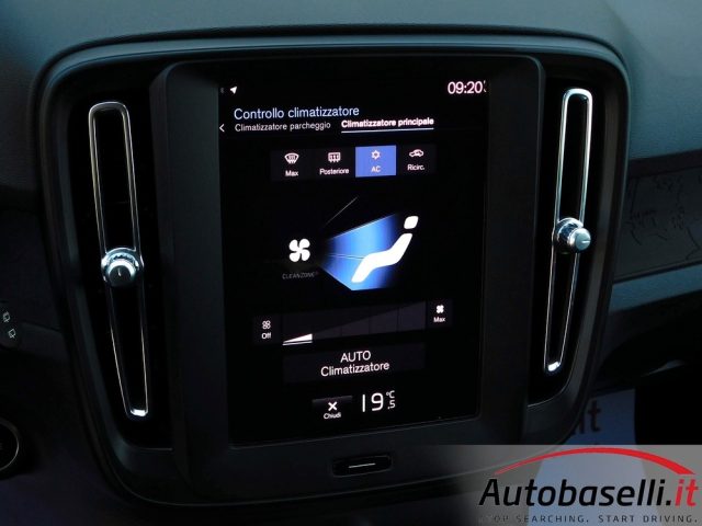VOLVO XC40 T2 ESSENTIAL - foto 36