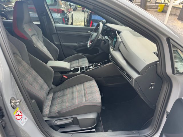 VOLKSWAGEN GOLF 2.0 TSI DSG GTI - foto 21