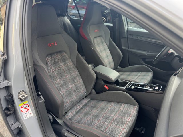VOLKSWAGEN GOLF 2.0 TSI DSG GTI - foto 22