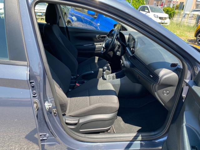 HYUNDAI BAYON 1.2 MPI MT EXCLUSIVE - foto 9