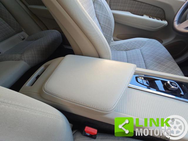VOLVO XC60 usata, con Monitoraggio pressione pneumatici