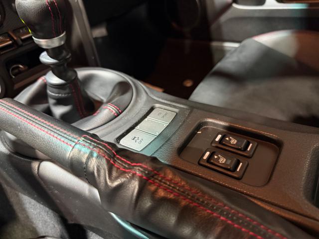 TOYOTA GT86 2.0 1ST EDITION LIGHTNING RED IN - foto 12