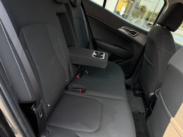 KIA SPORTAGE 1.6 CRDI MHEV DCT BUSINESS - foto 14