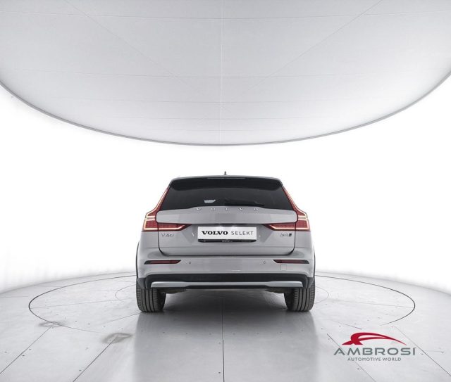 VOLVO V60 2.0 B4 PLUS AWD AUTO - foto 6