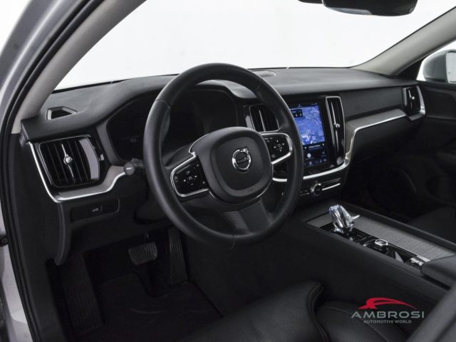 VOLVO V60 2.0 B4 PLUS AWD AUTO - foto 8